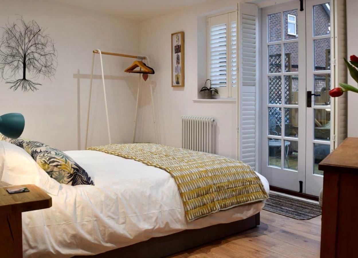 The Snug Entire Home Sleeps 2, Stratford Upon Avon Shottery Екстер'єр фото